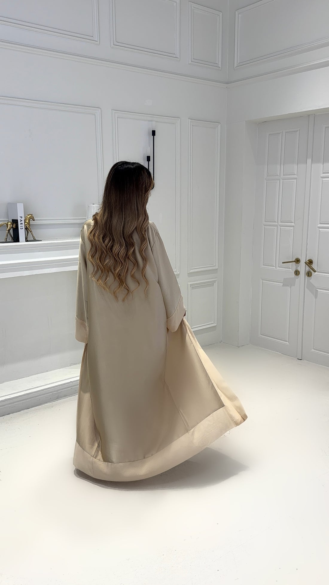 Silk Abaya – Champagne Beige